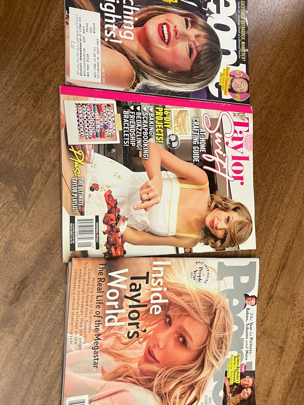 Taylor Swift swiftie magazine bundle